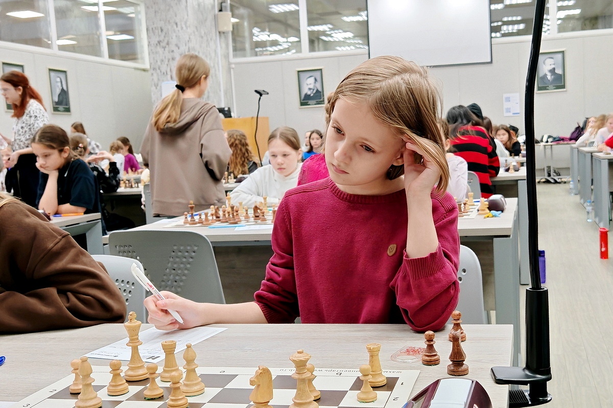 Финалы первенства Москвы по классическим шахматам завершились в РУДН